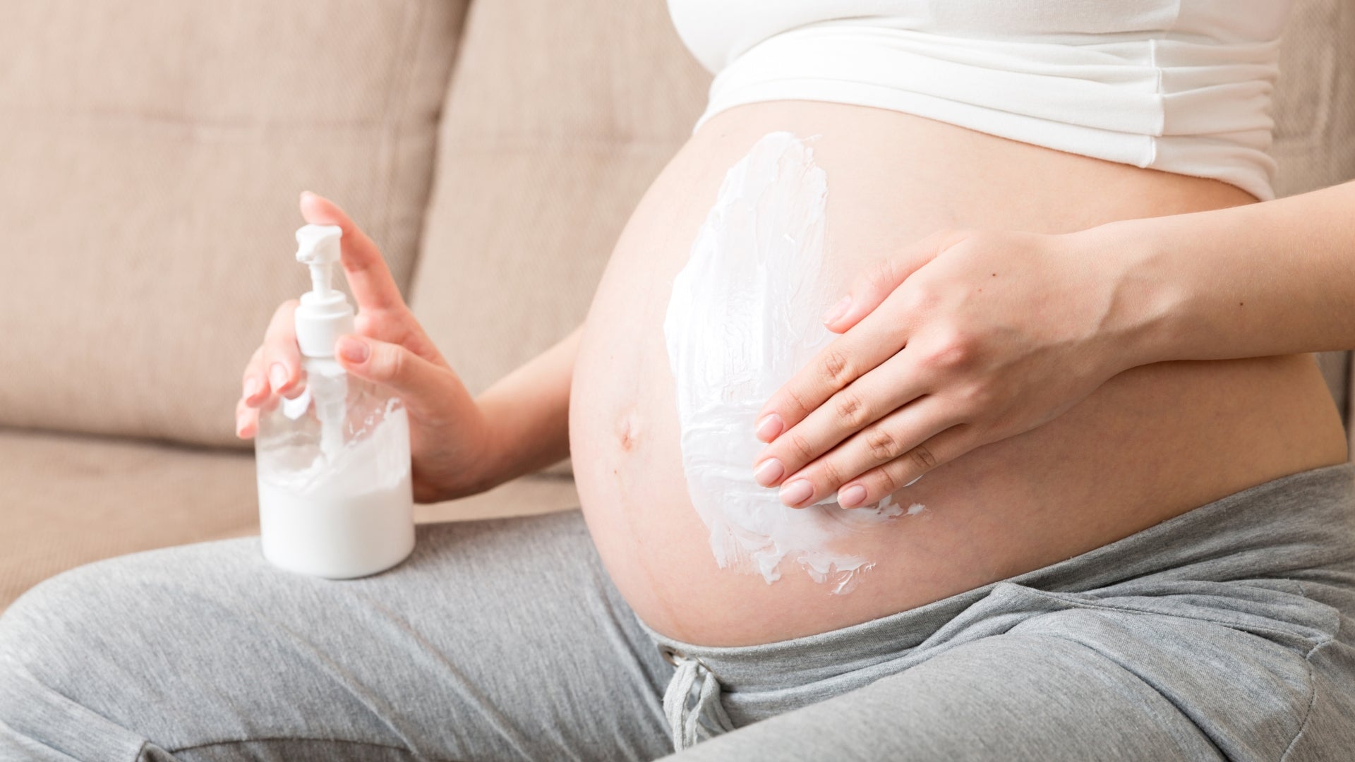 Pregnancy Stretch Marks: Prevention and Treatment
